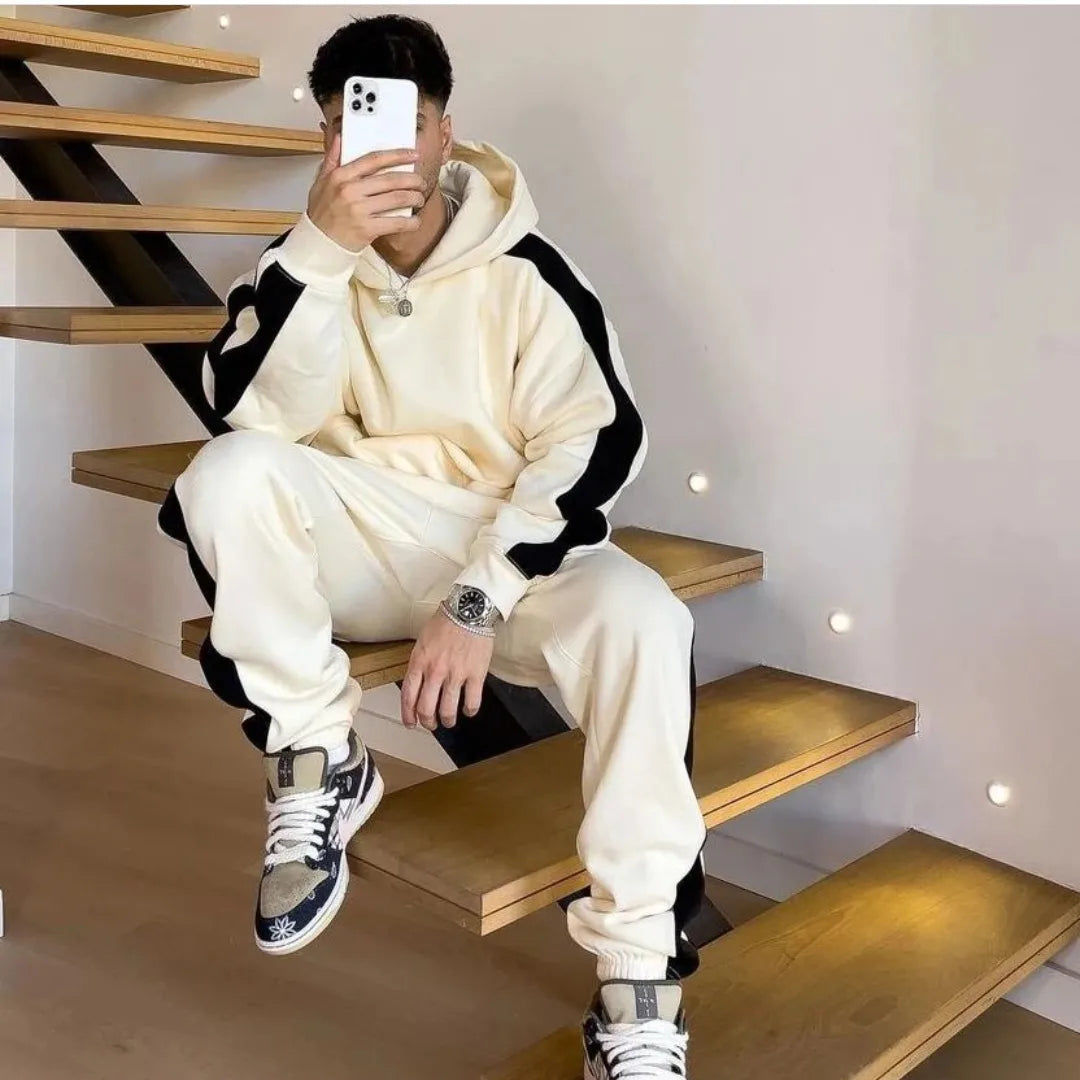 Men’s Side Stripe Fleece Tracksuit – Bold Comfort Meets Urban Style