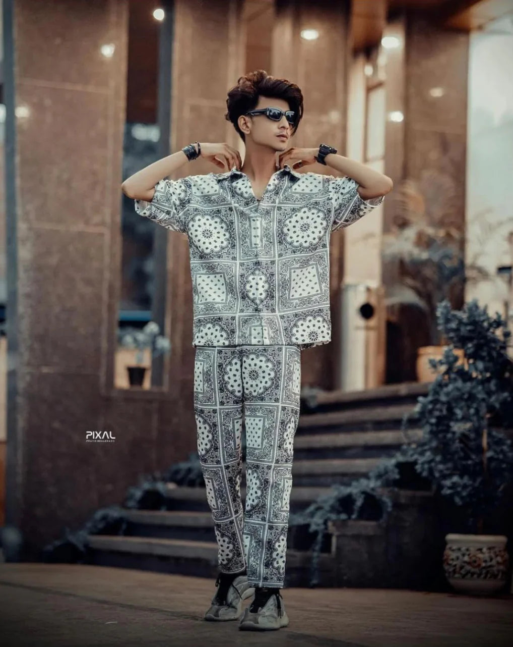 Men’s White Bandana Print Tracksuit – Oversized Luxe Streetwear Set