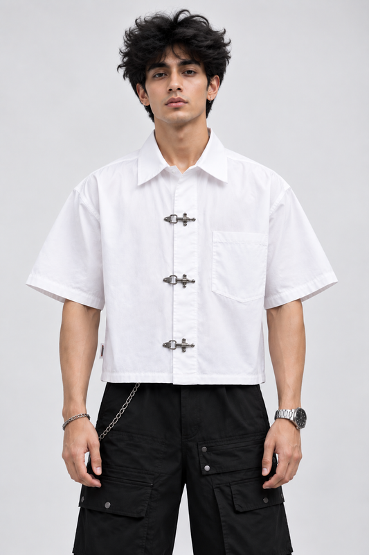 Clasp Essential White Shirt – Premium Oversized Streetwear Fit