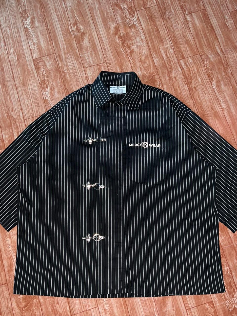 Men’s pure cotton metal clasp shirt black pinstripe cropped streetwear fashion shirt