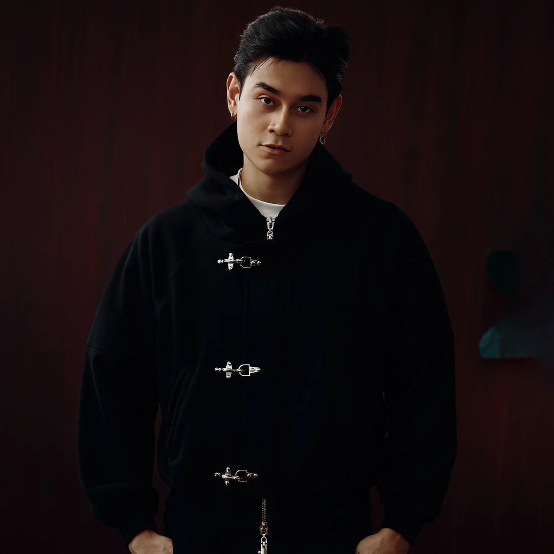 Black metal clasp oversized hoodie front view Mercywear