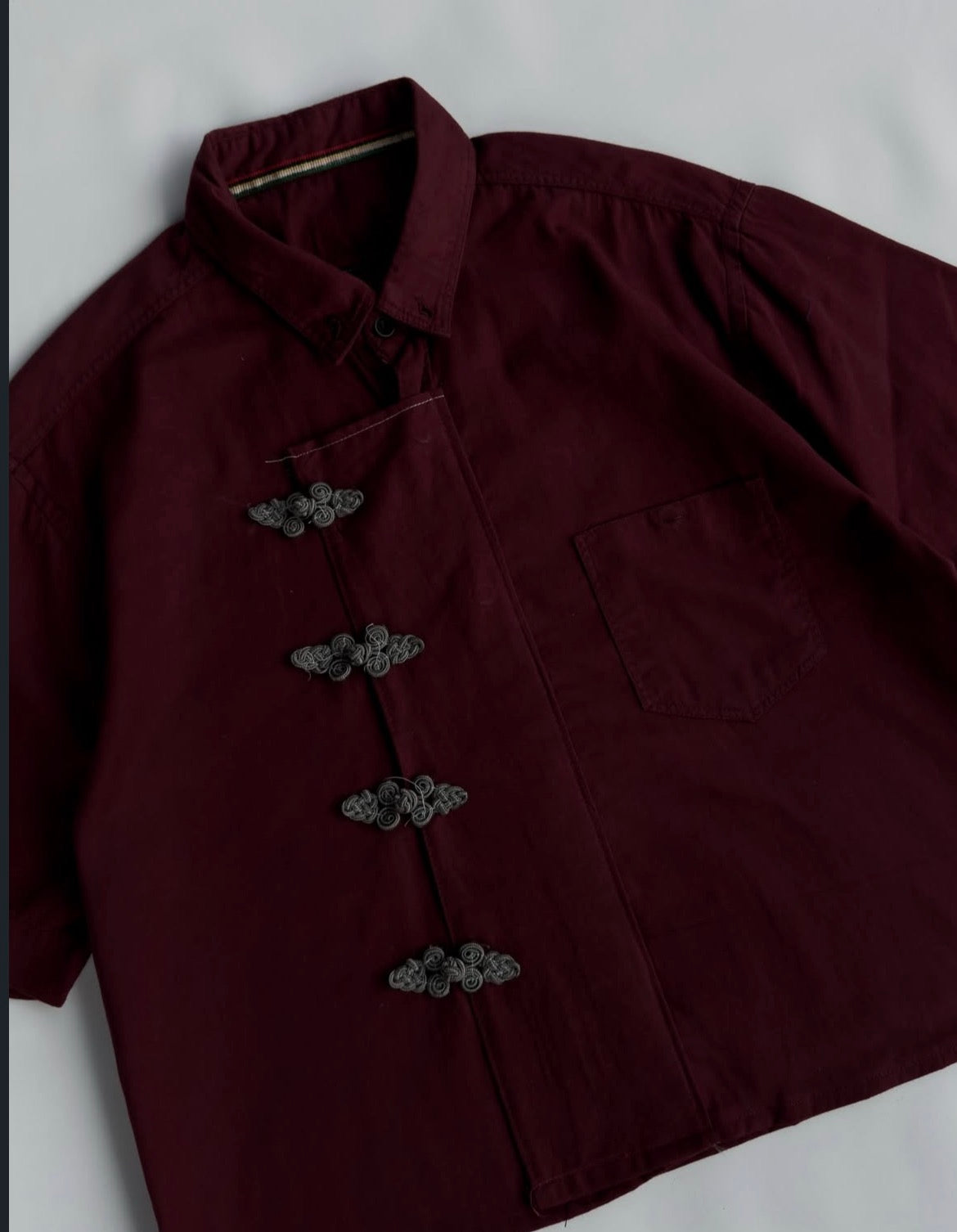 Short sleeve burgundy Chinese style shirt for men